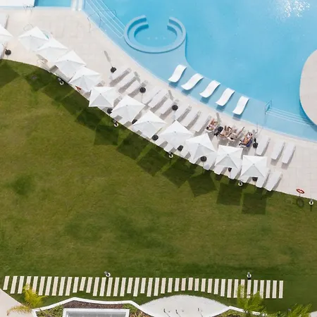 Sunset Sailors Relax * بينايدورم